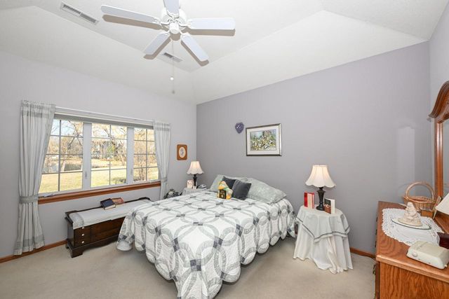 5347 S Butterfield WAY, Greenfield, WI 53221