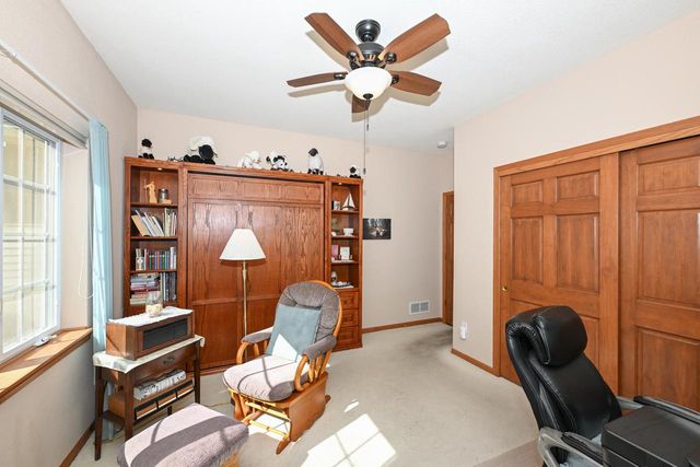 5347 S Butterfield WAY, Greenfield, WI 53221