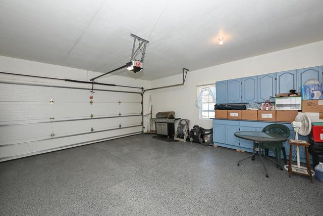 5347 S Butterfield WAY, Greenfield, WI 53221