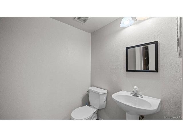 2515 Plymouth Dr, Colorado Springs, CO 80916