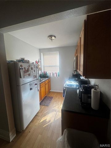 3215 Osceola Street, St Louis, MO 63111