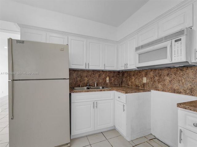 1811 SW 97th Ter 2, Miramar, FL 33025