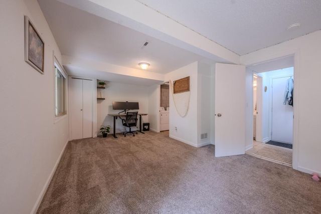 2309 Amberwood Drive, Woodbury, MN 55125