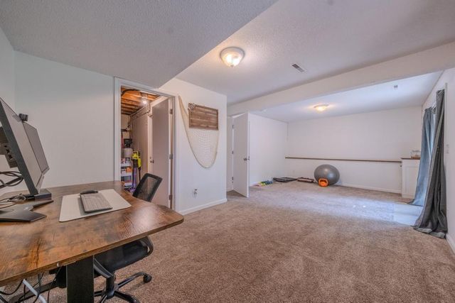 2309 Amberwood Drive, Woodbury, MN 55125