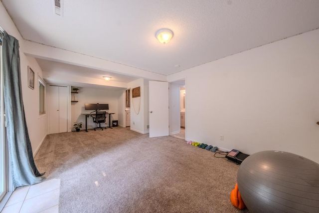 2309 Amberwood Drive, Woodbury, MN 55125