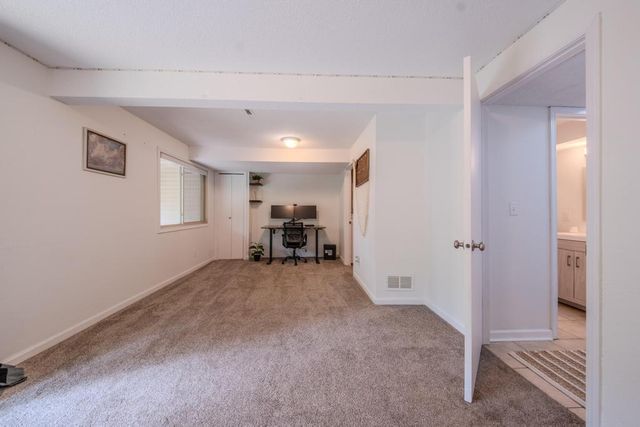 2309 Amberwood Drive, Woodbury, MN 55125