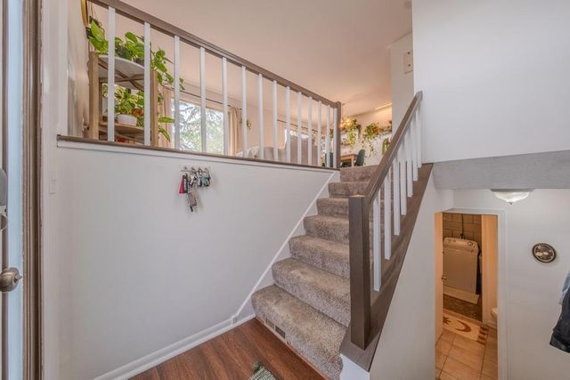 2309 Amberwood Drive, Woodbury, MN 55125