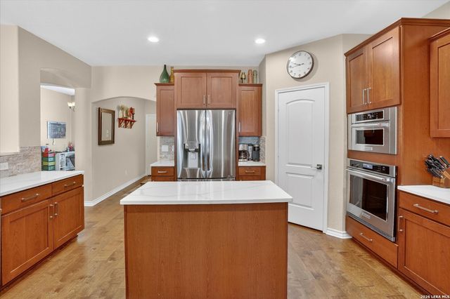 28111 George Obrien, San Antonio, TX 78260