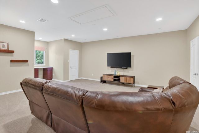 28111 George Obrien, San Antonio, TX 78260