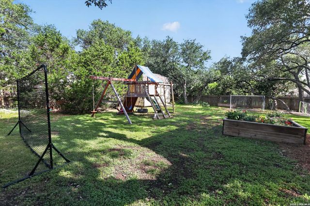 28111 George Obrien, San Antonio, TX 78260