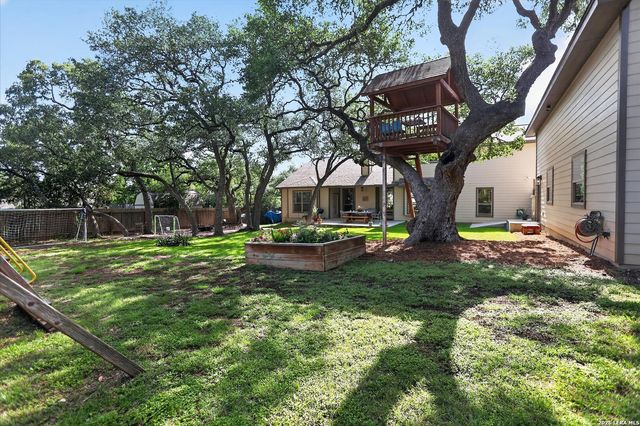 28111 George Obrien, San Antonio, TX 78260
