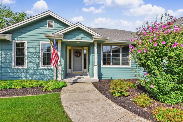 1508 Mackenzie LANE, Oconomowoc, WI 53066