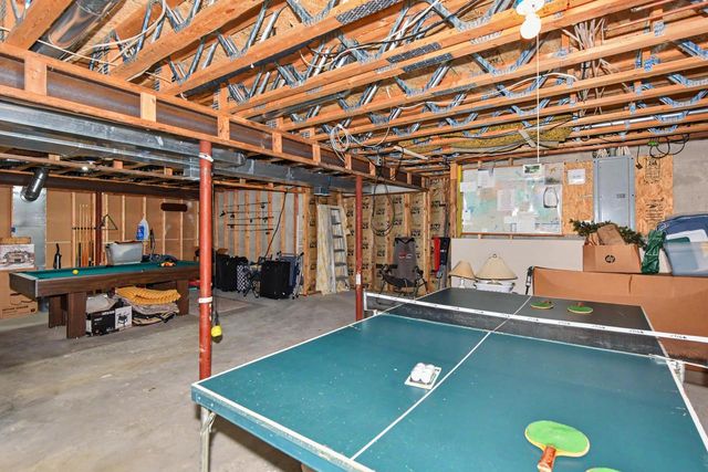 1508 Mackenzie LANE, Oconomowoc, WI 53066