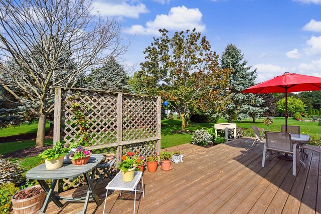 1508 Mackenzie LANE, Oconomowoc, WI 53066