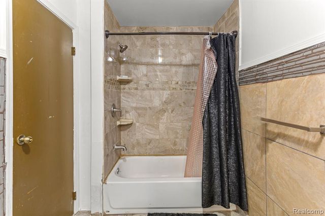 4500 Katherine Street, Dearborn Heights, MI 48125