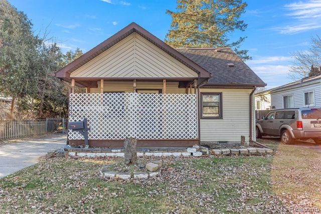 4500 Katherine Street, Dearborn Heights, MI 48125