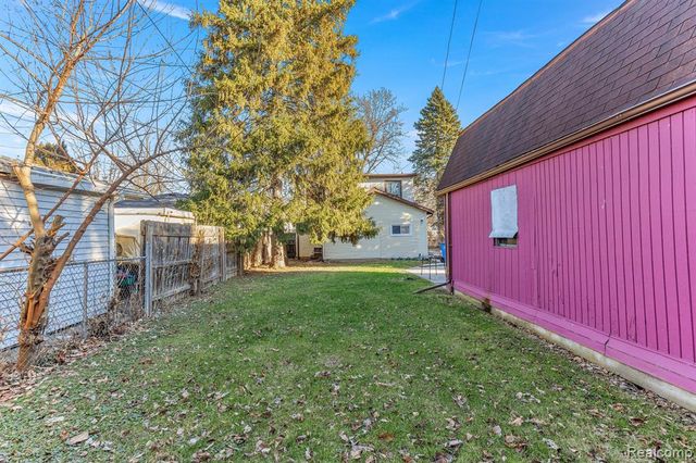4500 Katherine Street, Dearborn Heights, MI 48125