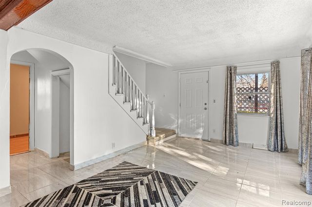 4500 Katherine Street, Dearborn Heights, MI 48125