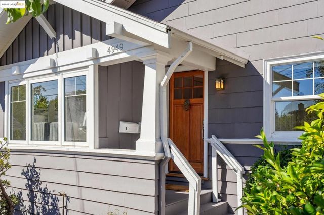 4949 4949 Coronado Ave, Oakland, CA 94618