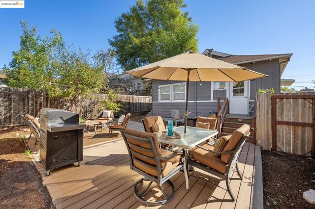 4949 4949 Coronado Ave, Oakland, CA 94618