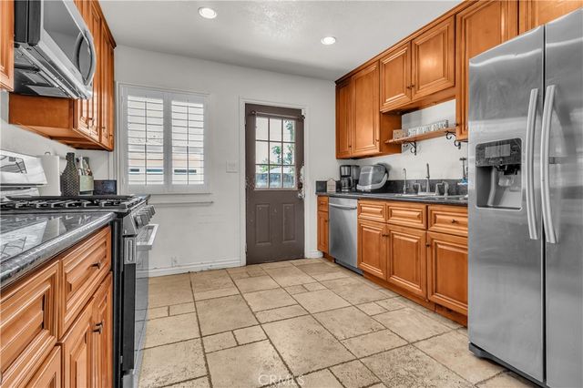 10432 Memphis Avenue, Whittier, CA 90604
