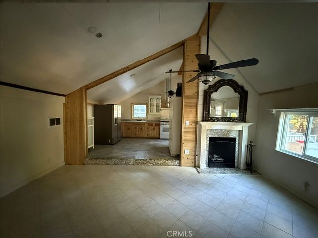 23489 Lake, Crestline, CA 92325
