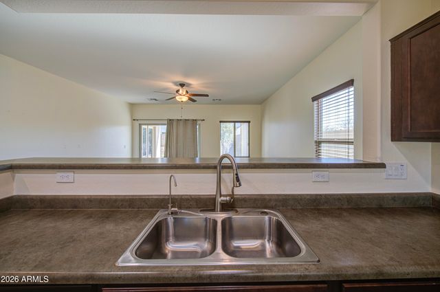 2845 N CRESTWOOD Court, Florence, AZ 85132