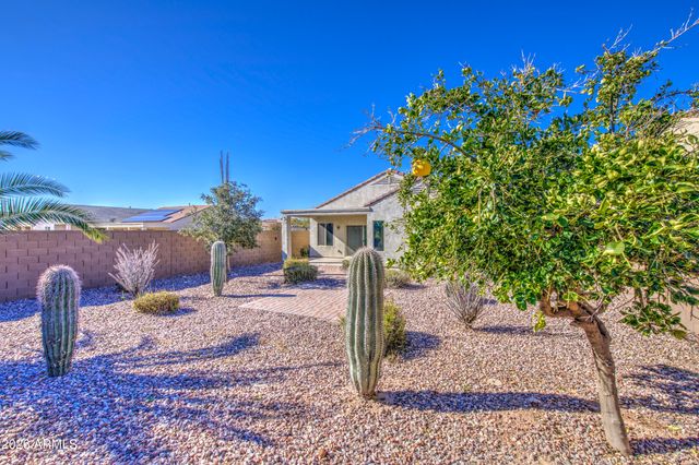 2845 N CRESTWOOD Court, Florence, AZ 85132