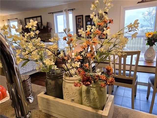 8478 Walthour Dr, Irwin, PA 15642