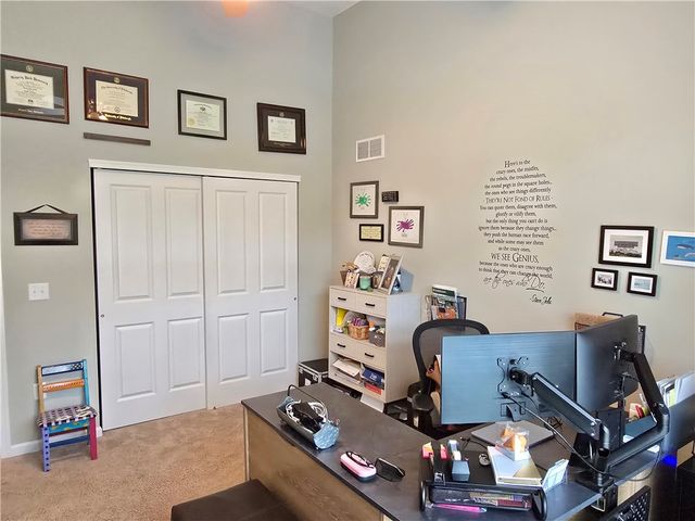 8478 Walthour Dr, Irwin, PA 15642