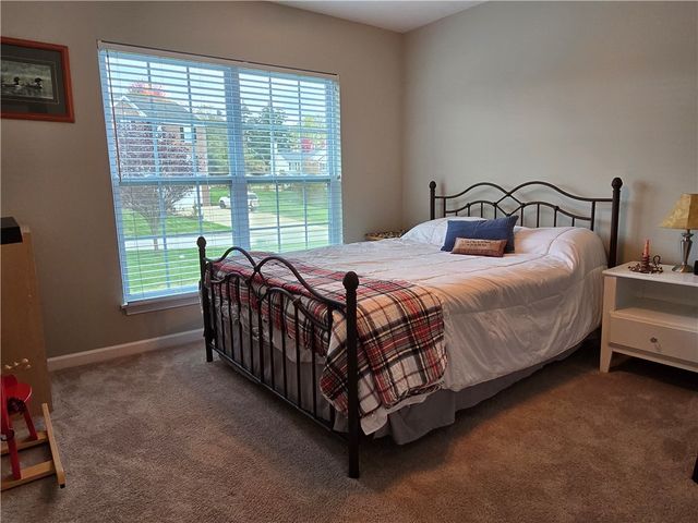 8478 Walthour Dr, Irwin, PA 15642