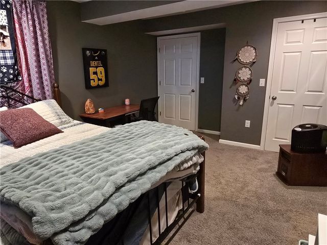 8478 Walthour Dr, Irwin, PA 15642