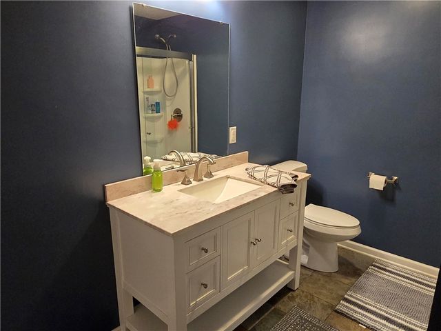 8478 Walthour Dr, Irwin, PA 15642