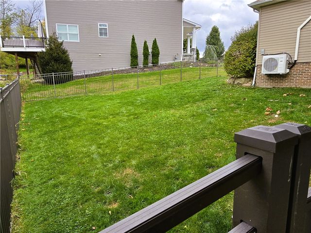 8478 Walthour Dr, Irwin, PA 15642