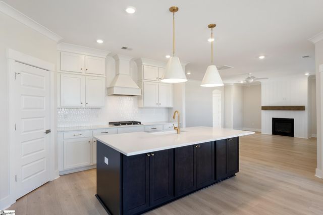 202 Highland Street, Taylors, SC 29687