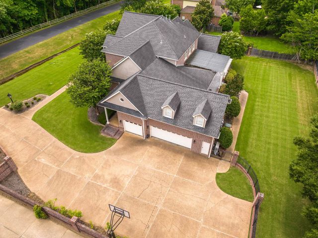 7590 CHAPEL CREEK PKY N, Memphis, TN 38016