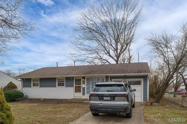 2012 Clark Avenue, Granite City, IL 62040