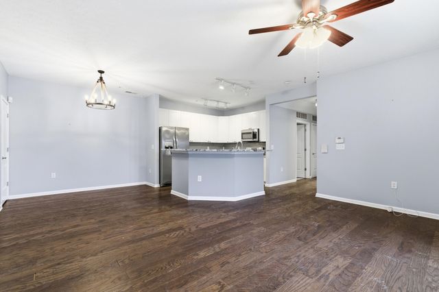 7728 S Essex Gate Drive S, Dublin, OH 43016