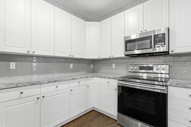 7728 S Essex Gate Drive S, Dublin, OH 43016