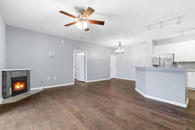 7728 S Essex Gate Drive S, Dublin, OH 43016