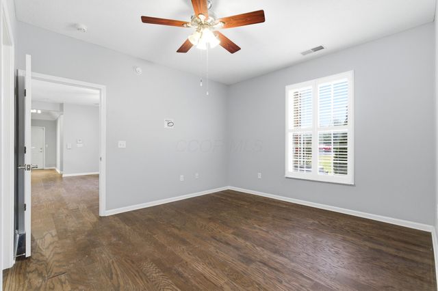 7728 S Essex Gate Drive S, Dublin, OH 43016