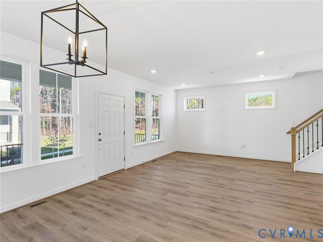 16202 White Oak Tree Ct, Chesterfield, VA 23832