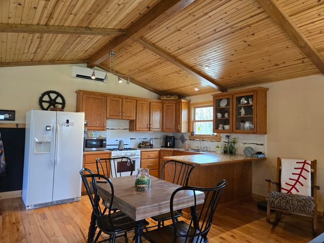 22407 Farm Road 2012, Crane, MO 65633