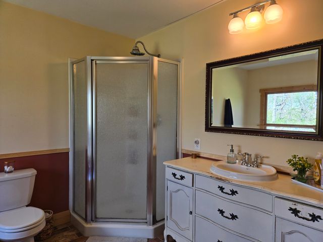 22407 Farm Road 2012, Crane, MO 65633