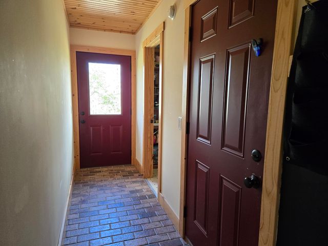 22407 Farm Road 2012, Crane, MO 65633