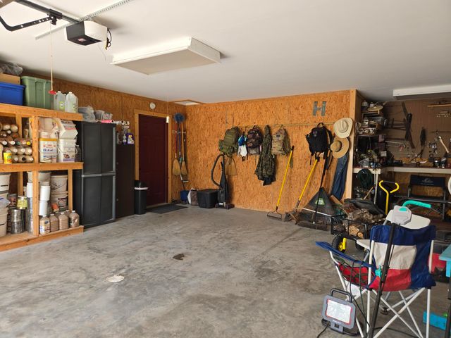 22407 Farm Road 2012, Crane, MO 65633