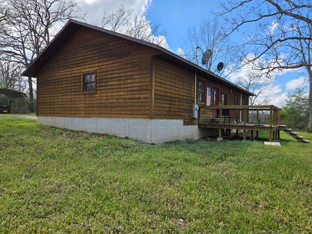 22407 Farm Road 2012, Crane, MO 65633