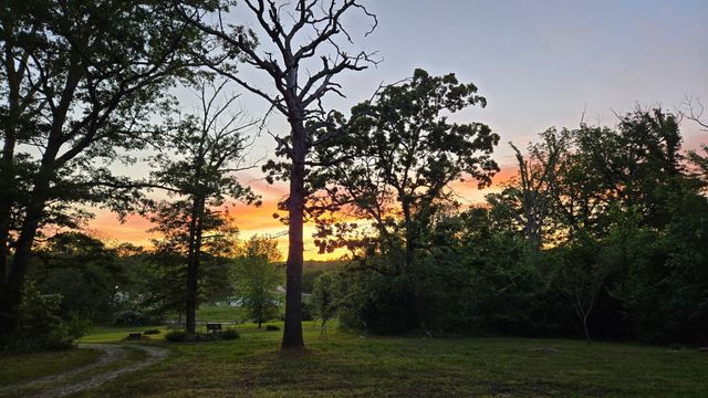 22407 Farm Road 2012, Crane, MO 65633