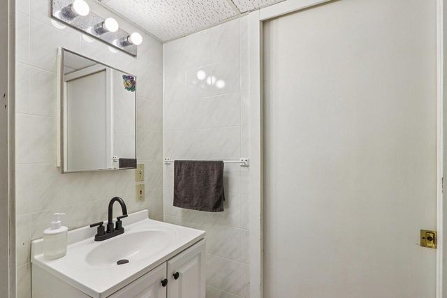 1643 Moore Street, Beloit, WI 53511