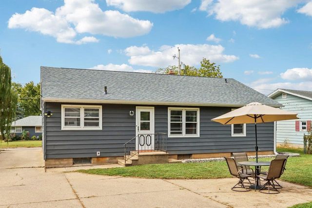 1643 Moore Street, Beloit, WI 53511